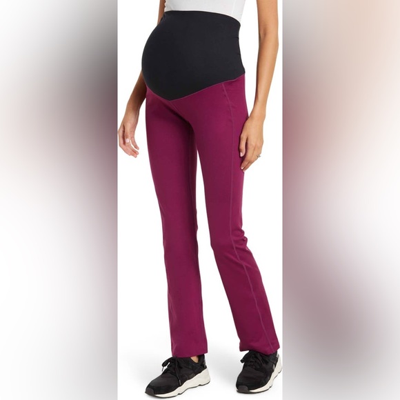 Z by Zella Daily Booty Flare Maternity Leggings - Picture 1 of 4